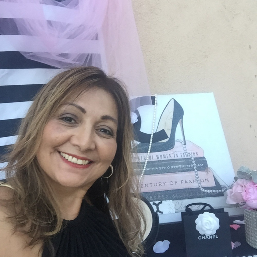 Meet your Posher, Lisa